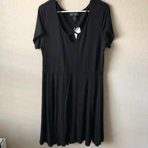 ❣️ Forever21 Plus - Black Skater Dress - 1X